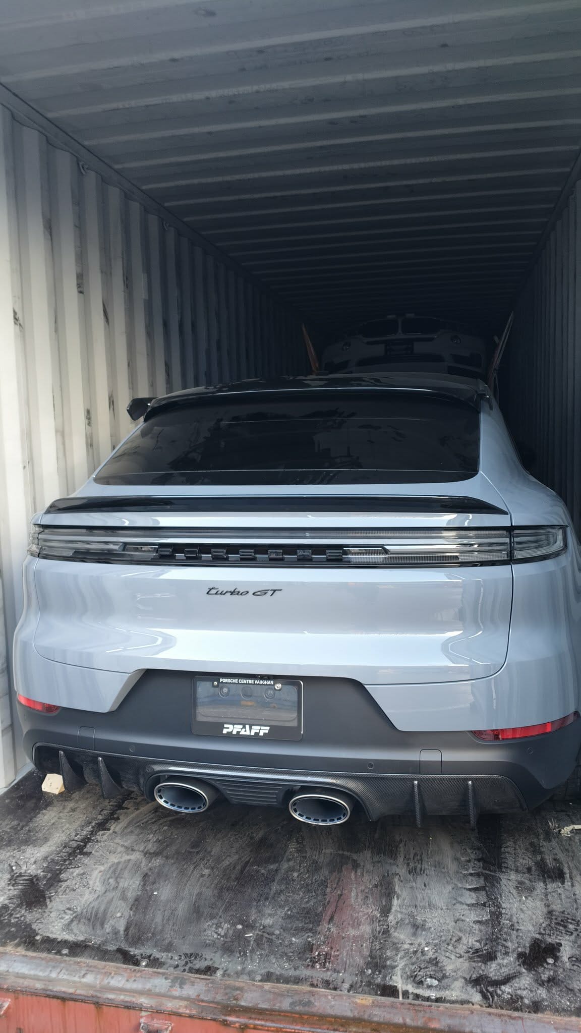 Porsche Turbo GT in container